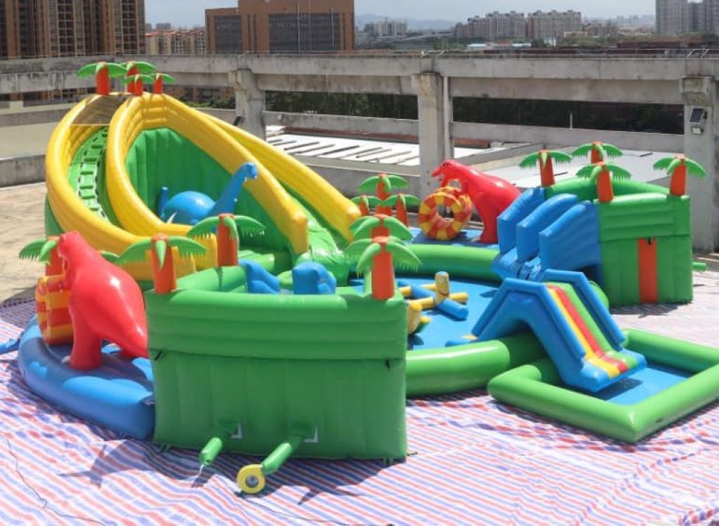 Dino-Splash-hinchable-Super-Grande-2